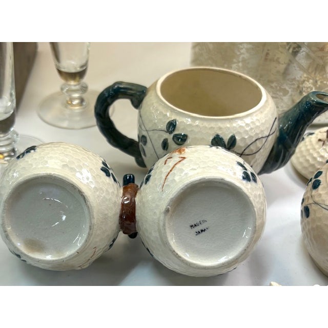 1930's Japanese Tea Set, Sugar Bowl and Sugar Cube Set With Bees on Their Tops For Sale In New York - Image 6 of 6