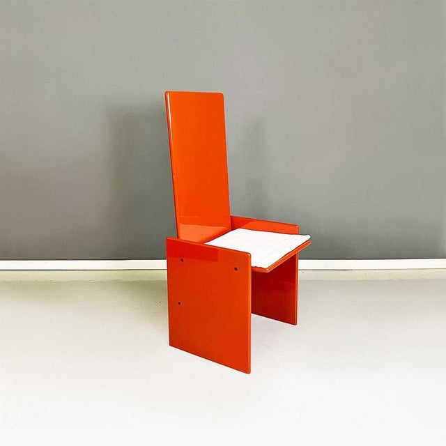 Italian red lacquered wood Kazuki chairs by Kazuhide Takahama, Simon Gavina 1969. Set of six Kazuki model chairs with...