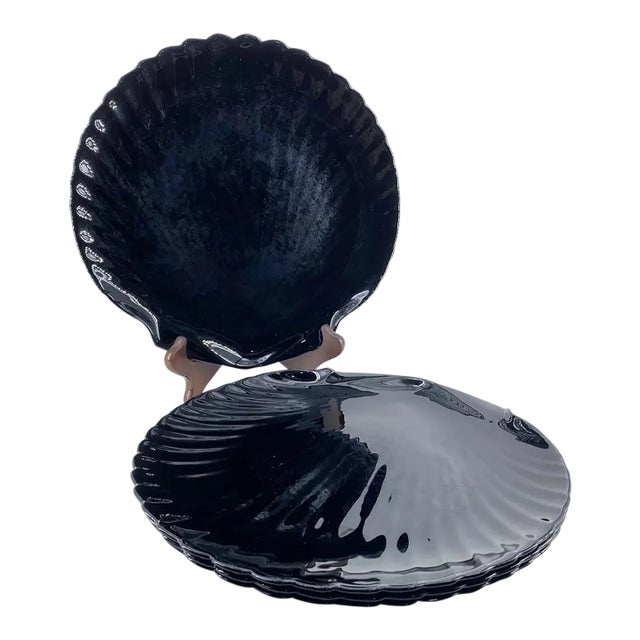 Vintage MCM Arcopal France Black Glass Clam Shell Coquillage Dinner Plates-Set of 4 For Sale