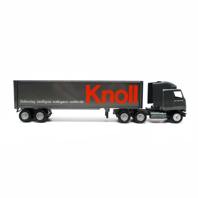 Mid-Century Modern Vintage 1980s Knoll Furniture Metal Truck For Sale - Image 3 of 7