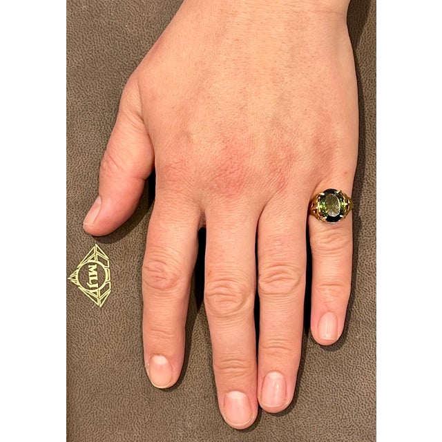 5 Carat Natural Oval Green Tourmaline Cocktail Ring 18 Karat Yellow Gold For Sale - Image 17 of 18