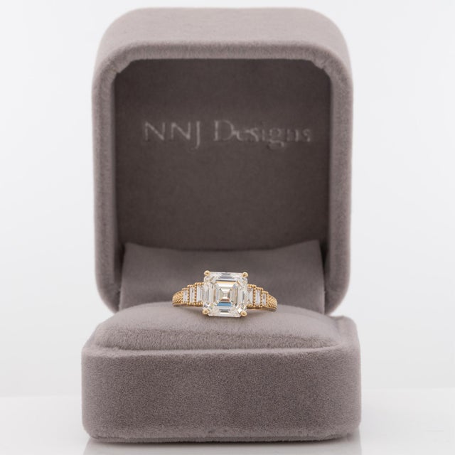 3Ct Lab Diamond Ring With Lab Diamond Accents: Solid 14k Gold, Asscher Cut 8mm, Size 6.75 For Sale - Image 4 of 8