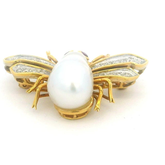 Metal Italian 18k Gold Bee Brooch With Pearl, Diamonds & Rubies, 1970s For Sale - Image 7 of 15