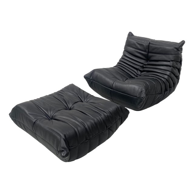 Set of French Togo Lounge Chair and Ottoman in Black Leather attributed to Michel Ducaroy for Ligne Roset, 1970s For Sale