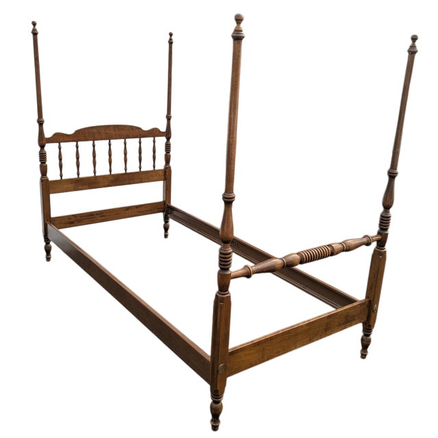 Ethan Allen Vintage Ethan Allen Maple Twin XL Size Poster Bedframe For Sale - Image 4 of 9