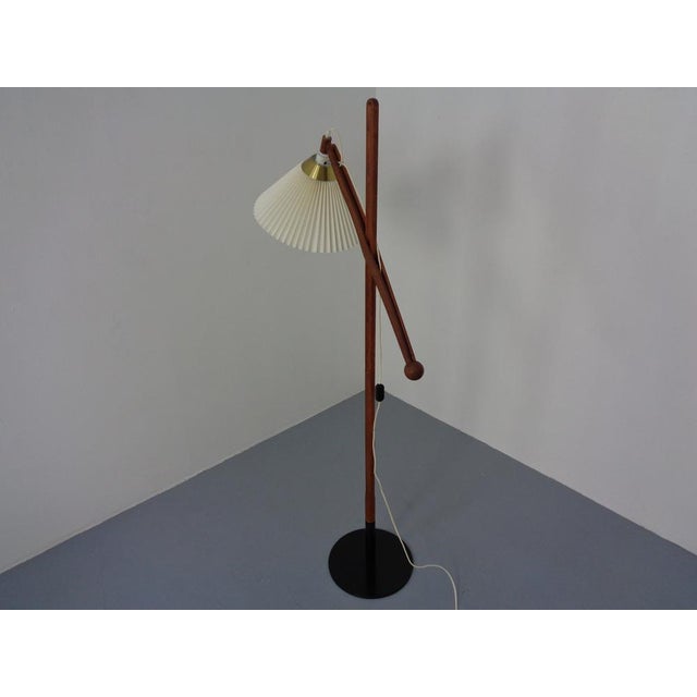Adjustable Teak Floor Lamp Model 325 by Vilhelm Wohlert for Le Klint, Denmark, 1950s For Sale - Image 6 of 18