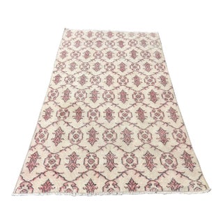 1960s Vintage Nomadic Handmade Rug- 5′ × 9′11″ For Sale