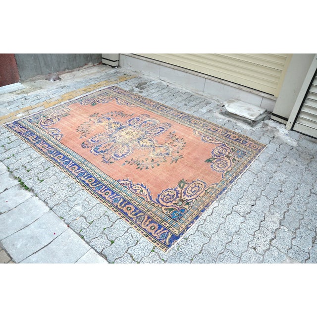 1960s 1960s Anatolian Oushak Turkish Area Rug For Sale - Image 5 of 11