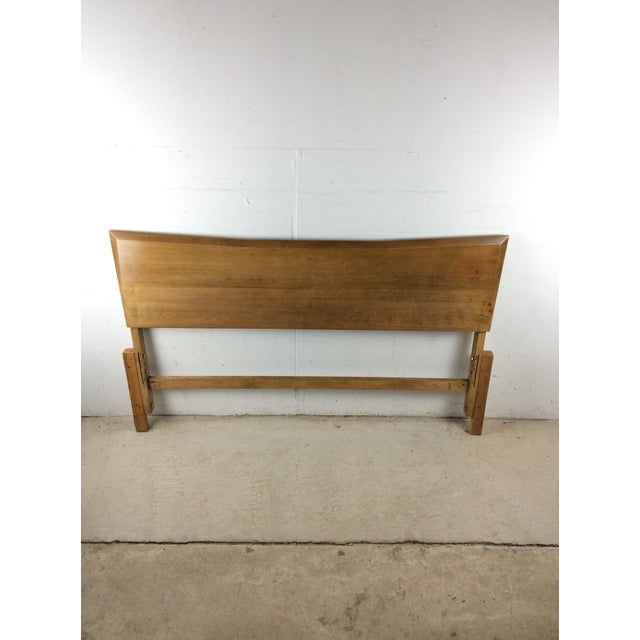 Mid-Century Modern Mid Century Modern Full Size Headboard by Heywood Wakefield With Sable Finish For Sale - Image 3 of 18