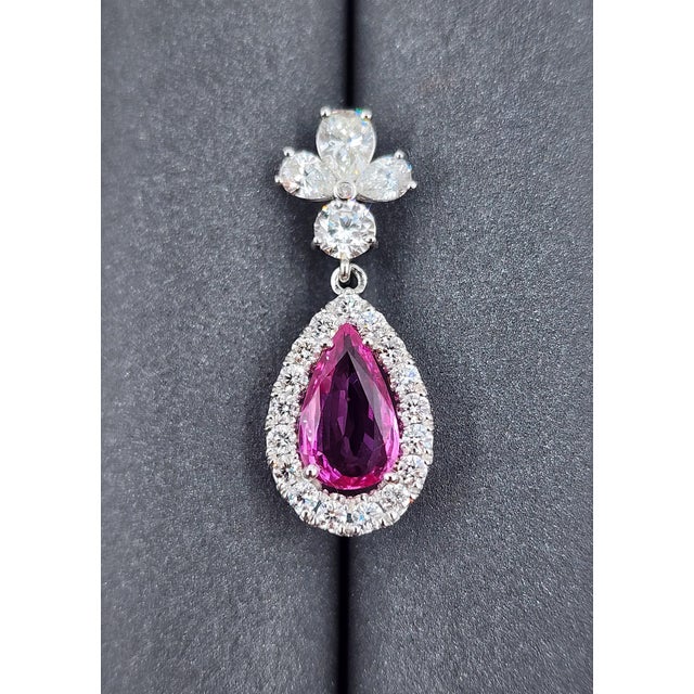 Modern 1.97 Ct Natural Pink Sapphire & Diamond Pendant For Sale - Image 3 of 7