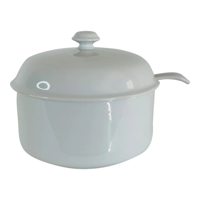 1980s White Ceramic Covered Soup Tureen With Ladle For Sale