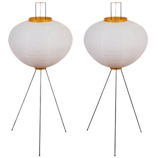 Isamu Noguchi Akari 10a Floor Lamps - a Pair For Sale