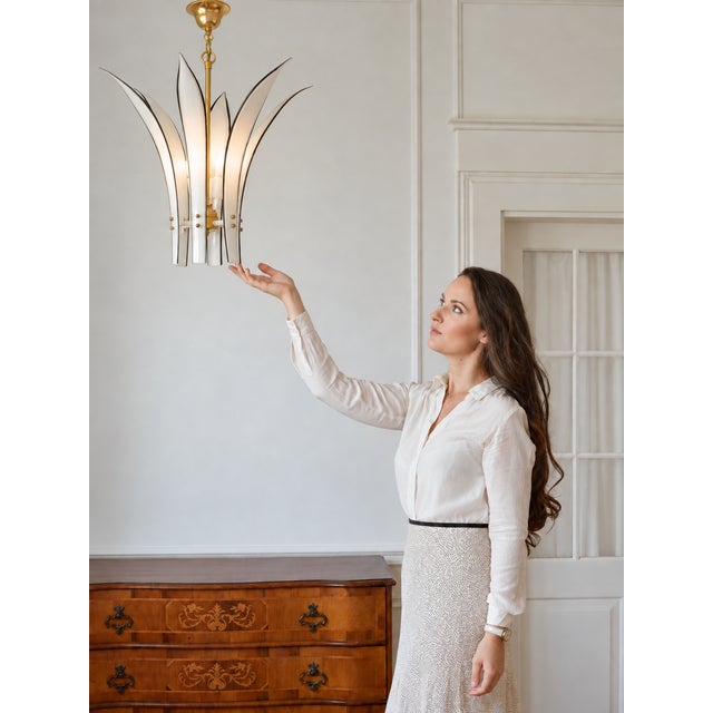 1970s Italian Brass and Murano Glass Palms Chandelier, 1970s For Sale - Image 5 of 10