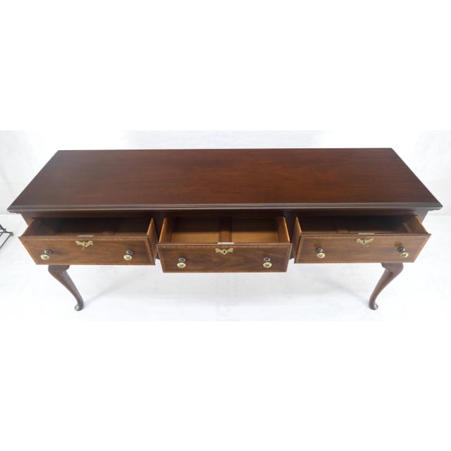 Kittinger Solid Mahogany 3 Massive Drawers Queen Anne Sideboard Credenza MINT For Sale - Image 12 of 16