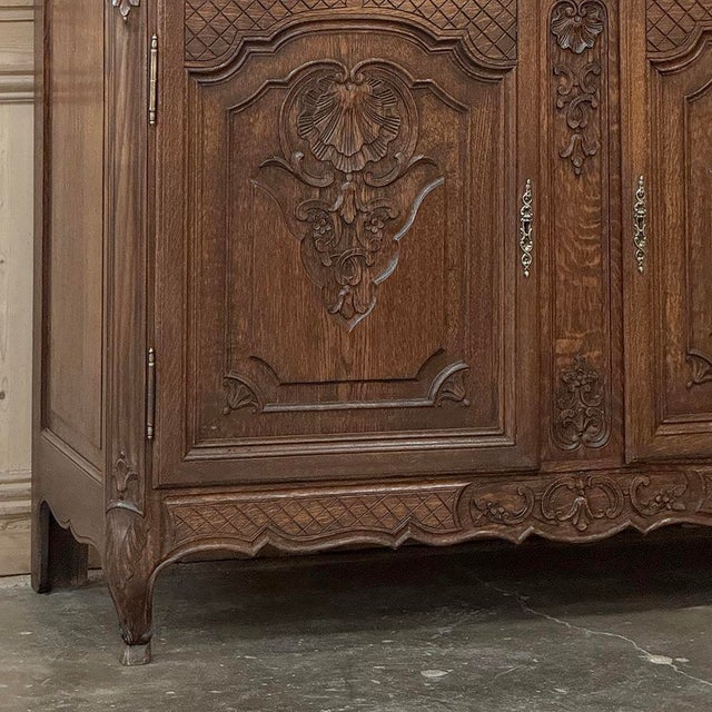 Antique Country French Louis XIV Oak Buffet For Sale - Image 9 of 18