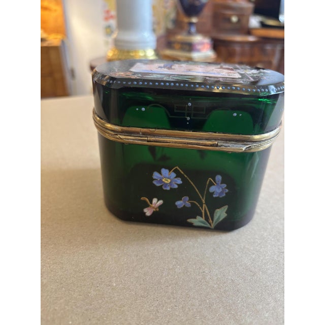 Green Exceptional Lidded Box For Sale - Image 8 of 9