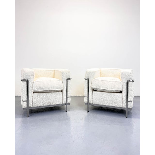 LC2 Chair in Bouclé Upholstery by Le Corbusier and Charlotte Perriand for Cassina, 2010s For Sale - Image 11 of 11