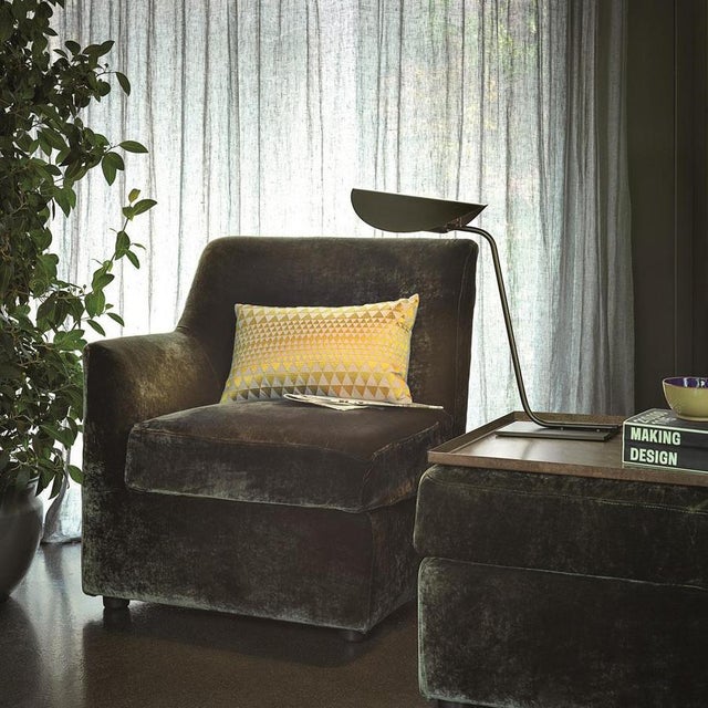 Not Yet Made - Made To Order Plume Anodic Bronze & Black Metal Table Lamp by Christophe Pillet for Oluce For Sale - Image 5 of 14