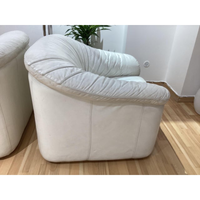 White Leather Armchairs, 1970s, Set of 2 For Sale - Image 4 of 18