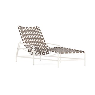 Brown Jordan Kantan Aluminum Chaise Lounge in Chalk with Mica Suncloth Strapping For Sale
