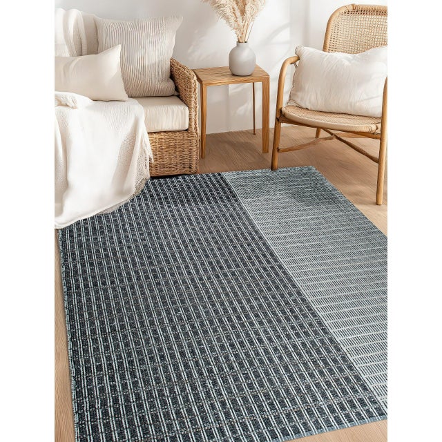 Contemporary 4x6 Lila Talia Gray Geometric Modern Flatweave Carpet Rug For Sale - Image 3 of 9