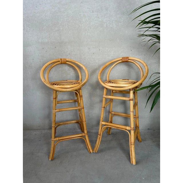 Boho Chic Set of Vintage Tiki Bar Stools in Bamboo For Sale - Image 3 of 10