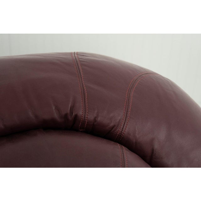 Guido Faleschini for Mariani Zator Lounge Chairs & Ottomans Oxblood Leather 1975 For Sale - Image 12 of 14