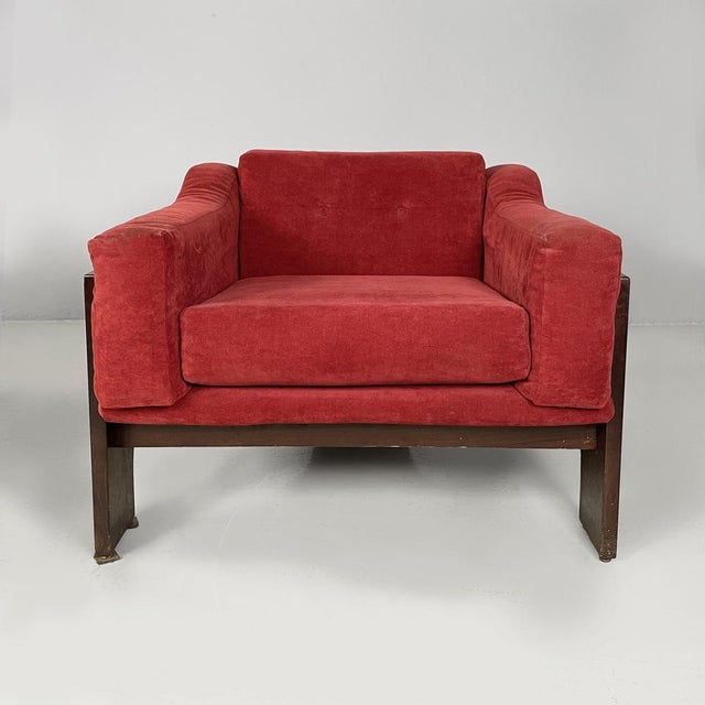 Italian modern red velvet and wood armchairs by Claudio Salocchi for Sormani, 1970s Pair of armchairs with a square base....