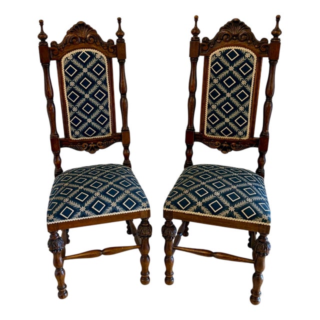 Victorian Carved Oak Side or Hall Chairs, 1860s, Set of 2 For Sale