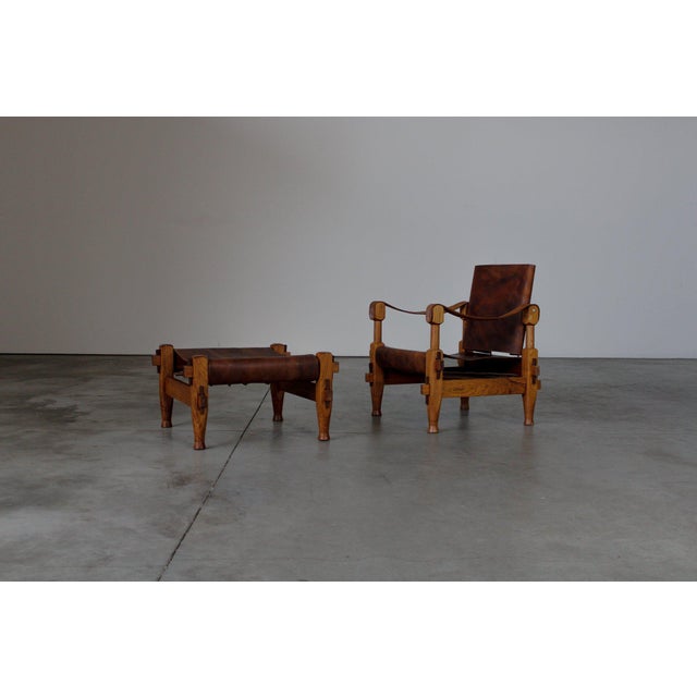 Safari chair The chair is in a good condition with some traces of usage normal to its age.