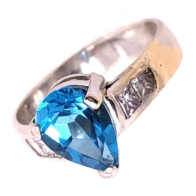 18 Karat White Gold Blue Topaz Center With Diamond Accents Ring 0.72 TDW, Size 6.5 For Sale In New York - Image 6 of 8