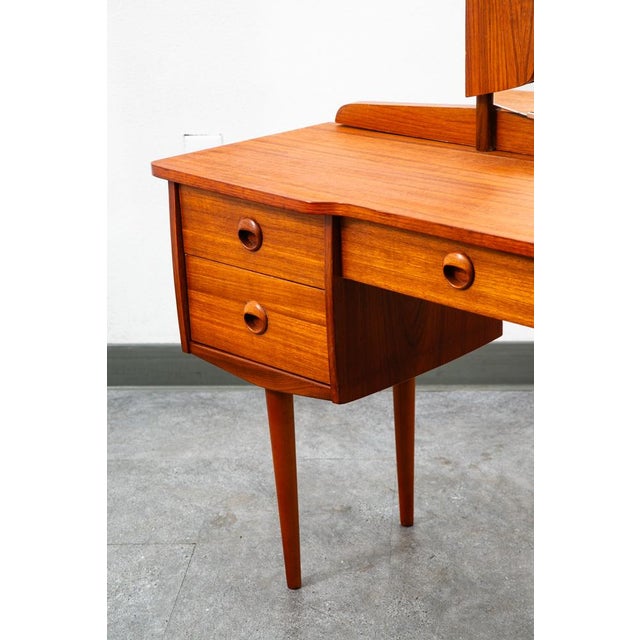 1960s Mid Century Danish Modern Vanity Chest Dresser Teak Adjustable Mirror 5 Drawers For Sale - Image 5 of 12