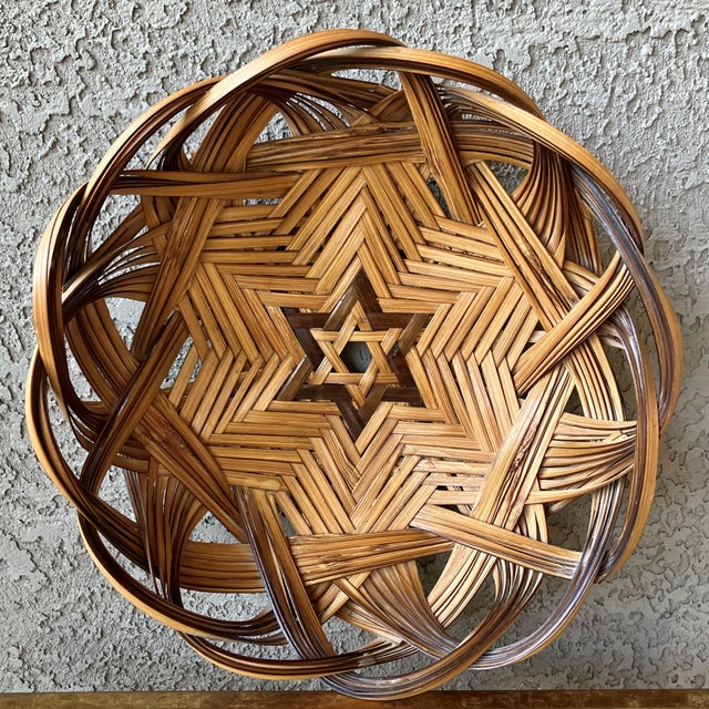Mid 20th-Century Polish Tatza-Influenced Plaited Weave Rattan Center Star Shallow “Bowl Basket” For Sale - Image 14 of 18