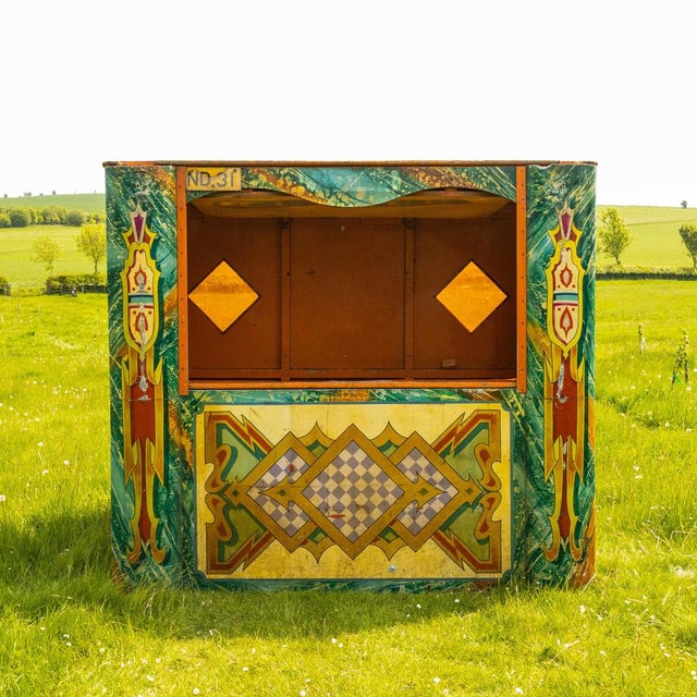 Handpainted Fairground Dodgems Ticket Booth, 1950s For Sale - Image 14 of 18