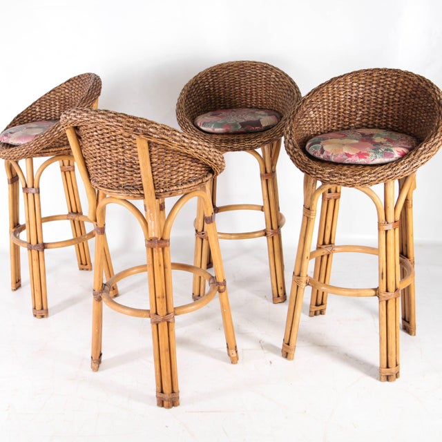 Vintage Bar Stools in Rush and Rattan, 1970s, Set of 4 For Sale - Image 10 of 11