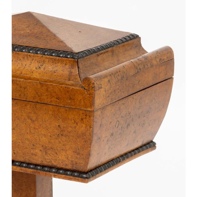 19th Century Regency Burl Elm Teapoy, 19th Century For Sale - Image 5 of 10