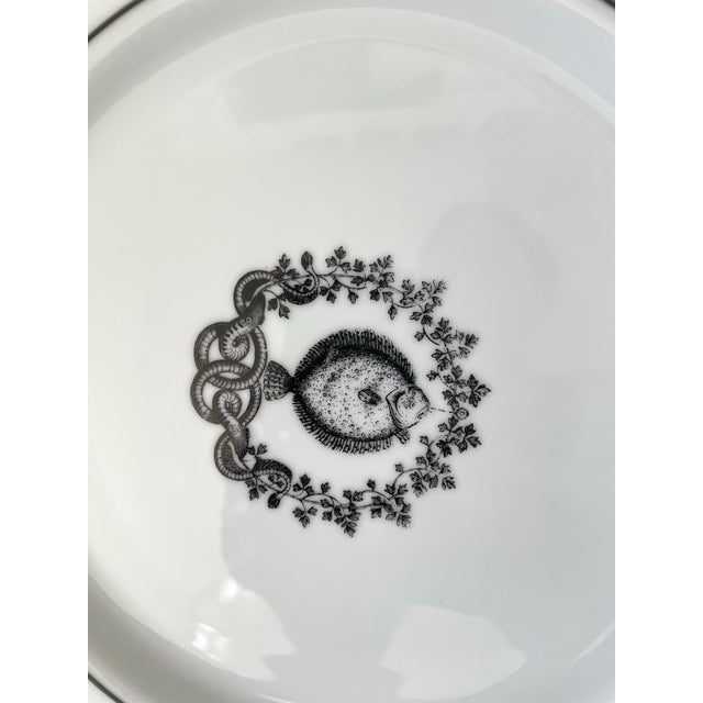 VTG Set of 6 Hand-Painted Fish Dinner Plates . Black and White. Signed. 10.5” For Sale - Image 4 of 6