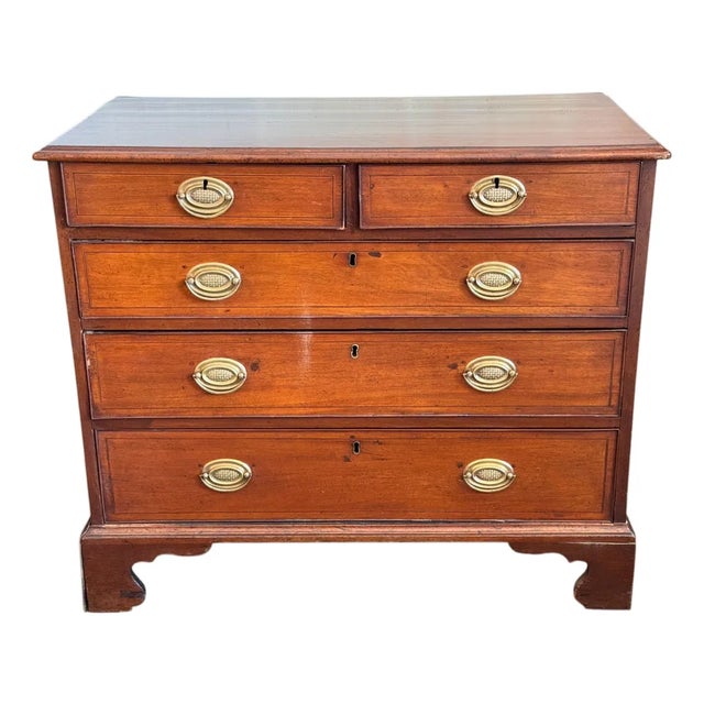 19th Century English Mahogany Chest of Drawers For Sale