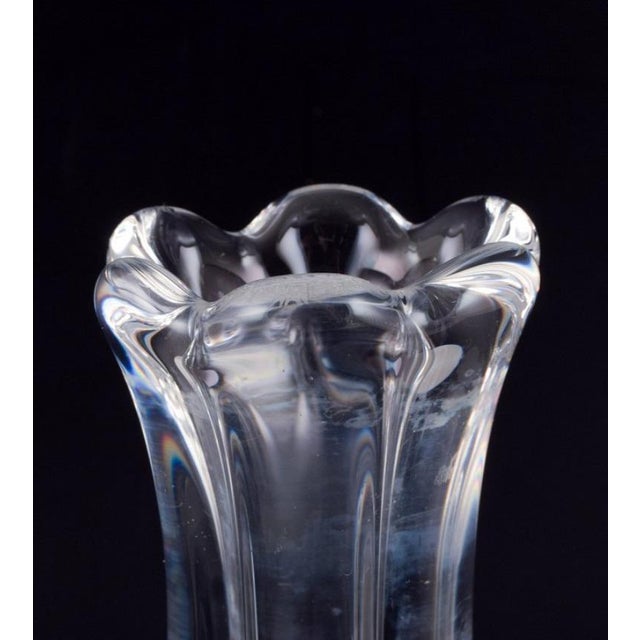 Jan Johansson for Orrefors, Sweden. "Siljan" art glass vase in clear glass. Mid-20th century. Label. Signed. Perfect...