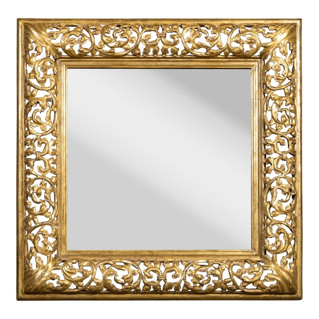 Italian 1940s Giltwood Mirror with Carved Scrolling Foliage and Acanthus Leaves For Sale