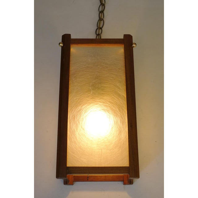 1950s Mid Century Modern Fiberglass Walnut Brass Lantern Hanging Swag Lamp For Sale In Los Angeles - Image 6 of 11
