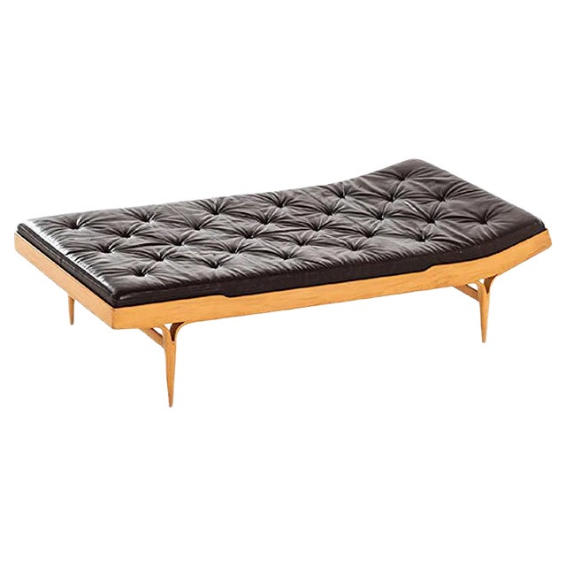 Swedish Model Berlin Daybed by Bruno Mathsson for Karl Mathsson, 1962 For Sale