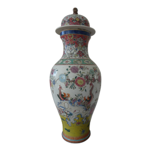 1920s Vintage Chinese Famille Rose Hand Painted Porcelain Vase