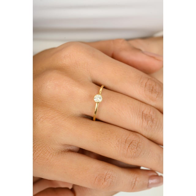 14k Yellow Gold Diamond Solitaire Ring for Engagement Size 6 For Sale - Image 4 of 12