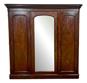 antique Victorian English Wardrobe in Mahogany, 1800s