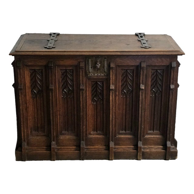 Antique Neo-Gothic Style Carved Oak Chest, 1800s For Sale