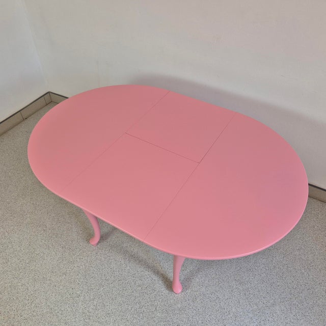 Mid-Century Round & Extendable Pink Dining Table, 1950s For Sale - Image 12 of 13