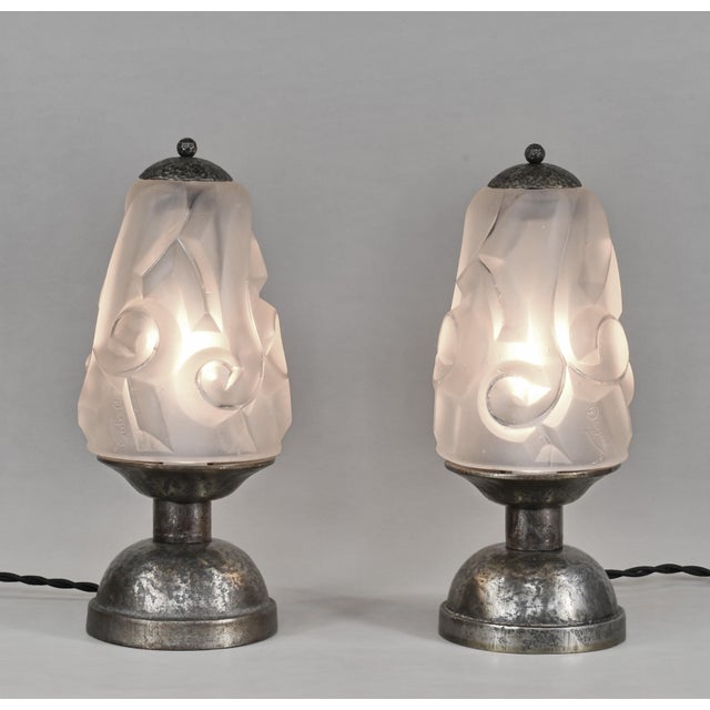 1920s French Art Deco Table Lamp by Degue 1930 France - A Pair For Sale - Image 5 of 10