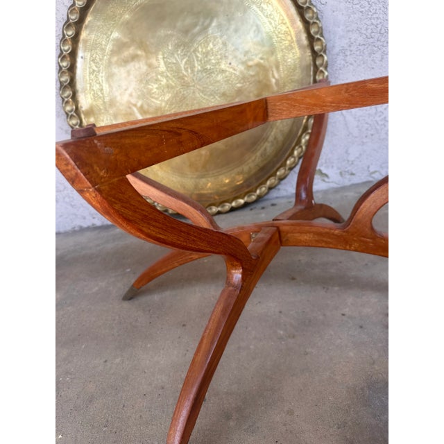 1950s Moroccan Brass Tray Table on Mid-Century Modern Base For Sale - Image 4 of 12