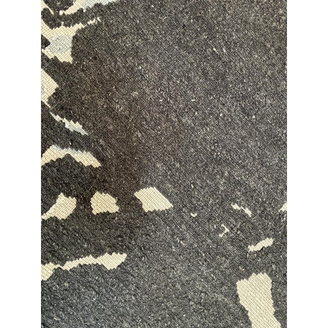 Silk and wool pile genuine hand made Modern Nepalese Rug-